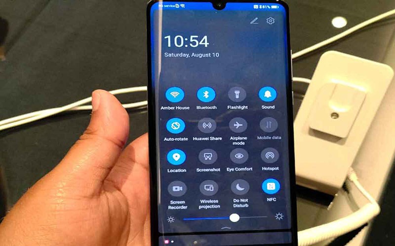 زمان انتشار به‌روزرسانی اندروید 10 و رابط کاربری EMUI 10 برای هندست‌های هواوی اعلام شد 